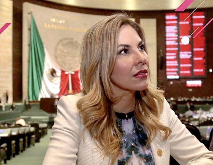 NvaIzq's tweet photo. Reconocimientos a las y los @DiputadosPRD64 por hacer valer el equilibrio de poderes y la soberanía legislativa en México #EsDePerredistas priorizar el interés de la República antes que el partidista en @Mx_Diputados @almaguerpardo1 @Abril_AlcalaP  @AntonioOrtegaM_ @JesusPoolMoo https://t.co/jUvFDzOw7p