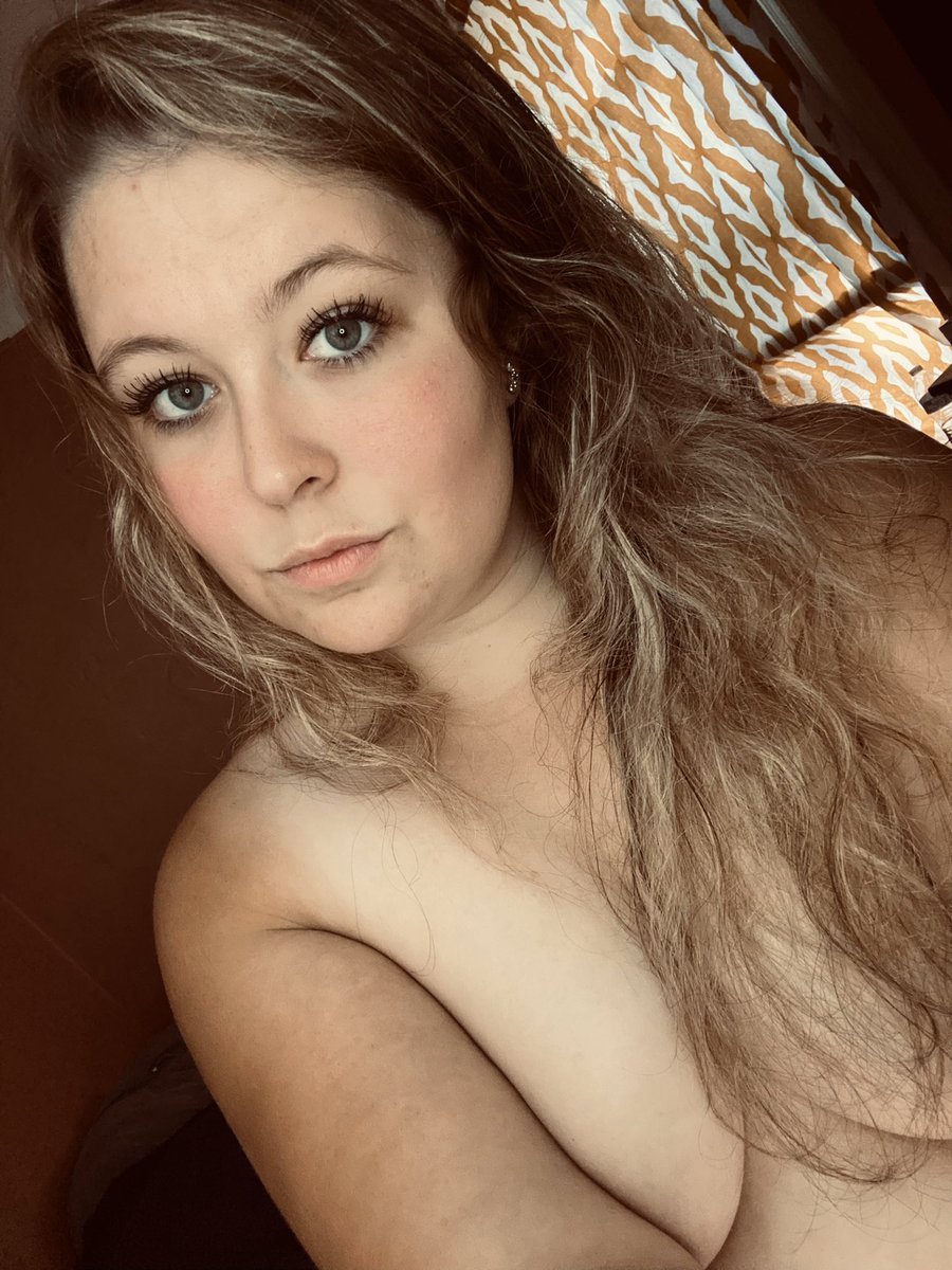 plussizeslut2's tweet photo. @SWpromoter https://t.co/MGV46js6cg
💰F R E E TO SUB 😜
⚠️ daily content 💦 
🔥 special request are highly recommended 
🍑 if you like peachy booty cum check me out 🥵
💋 F R E E  &amp; PAID CONTENT https://t.co/P6KUcTH2r8