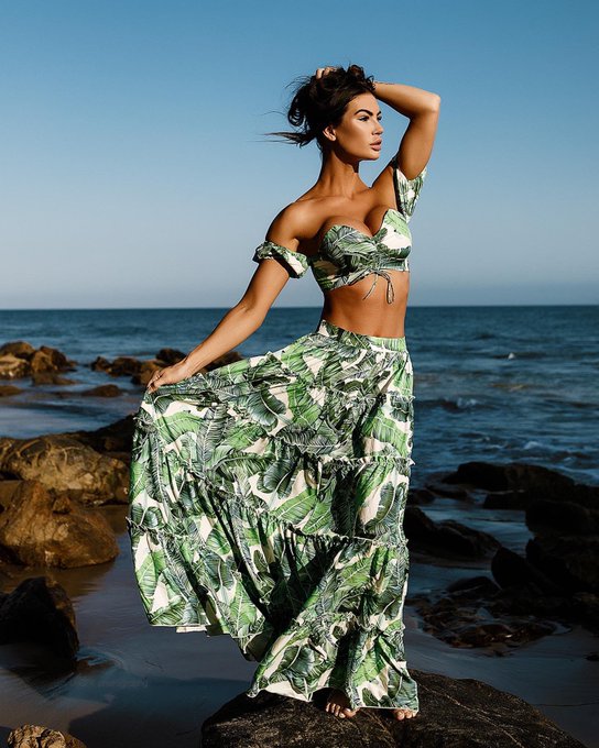 Malibu Mermaid 🧜🏼&zwj;♀️  Soaked up last night&rsquo;s sunset. All I was missing was you. https://t.co/kiUyAxf<a href="/tag/bylt"class="tags"><span>#bylt</span></a>