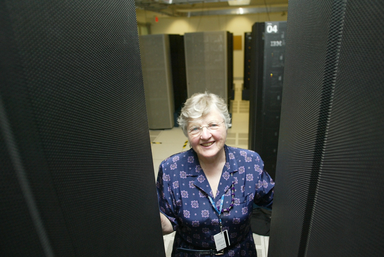 .<a href="/galatea128/">Rocío Benavente</a>: En 1989 Frances Allen se convirtió en la primera mujer IBM Fellow, un título otorgado por la compañía a los programadores, científicos e ingenieros más destacados, y en 2006 fue la primera mujer en ganar el Premio Turing. 
mujeresconciencia.com/2020/09/03/fra…