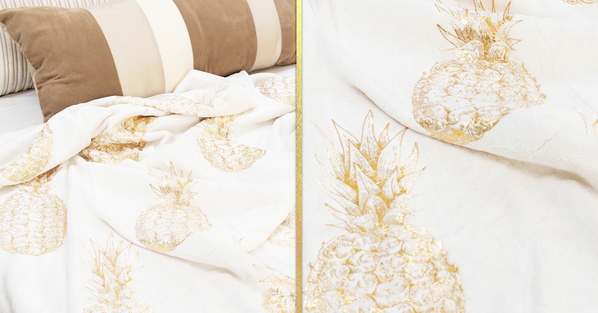 Sesliblankets's tweet photo. Whose ready to shop Summer goodies🌞? Our Plush throws are stylish and will bring a touch of elegance to any space in your home. Shop now: https://t.co/3vdTJZLXSk
#SesliTextiles #Plushthrows #Throwdecor #ThursdayMotivation #ShopOnline #promotion #SummerBlankets https://t.co/6DjR73cj2h