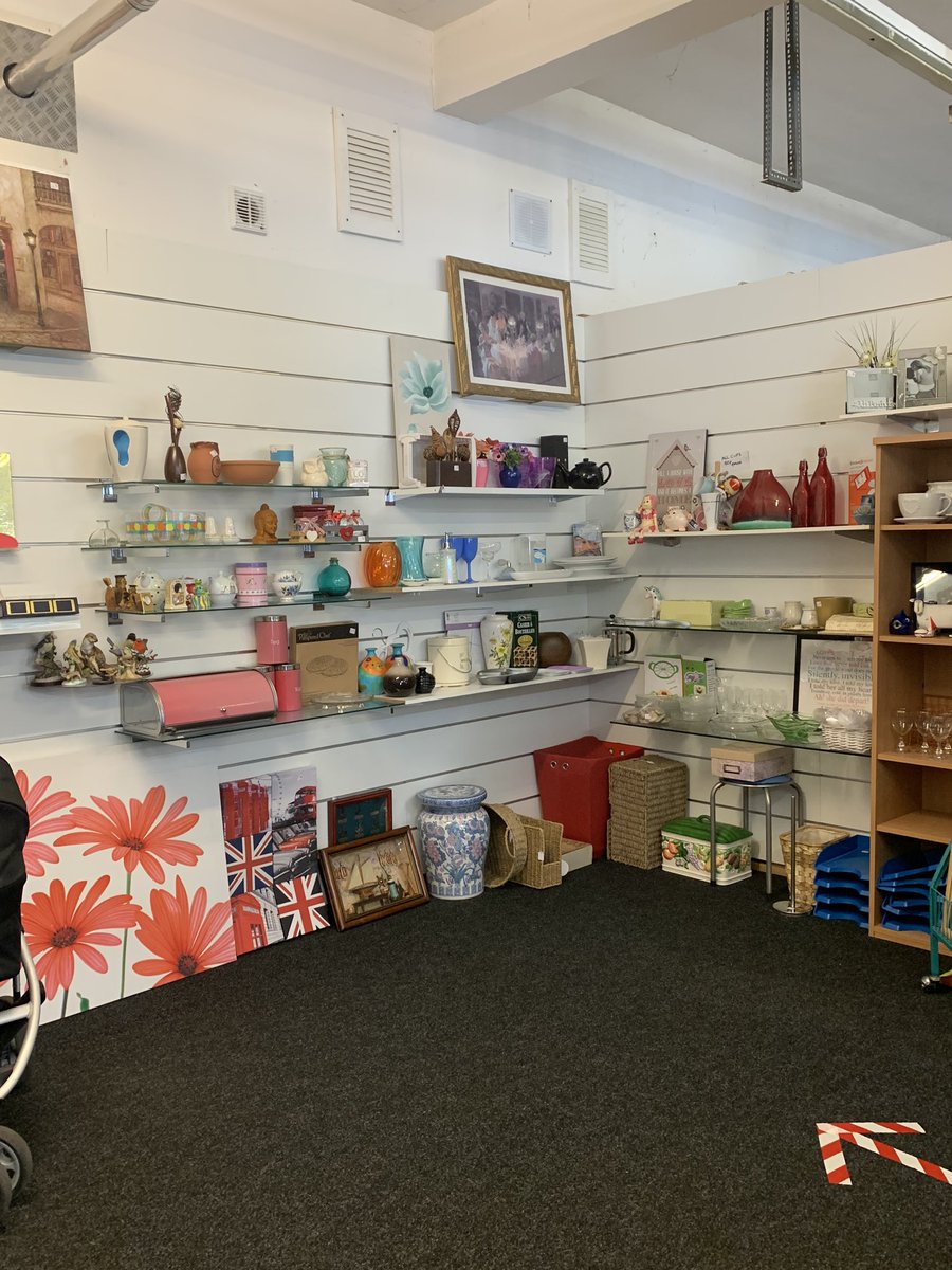 ninniejane's tweet photo. Idle shop all full we have some lovely things in please pop in 😊 @AgeUKBradford https://t.co/rlex4yfgVW