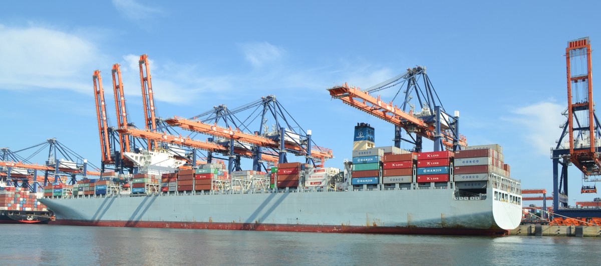 Follow our ocean branch via LinkedIn for the latest news: 
linkedin.com/showcase/conso…  #neelevat #oceanfreight #Rotterdam