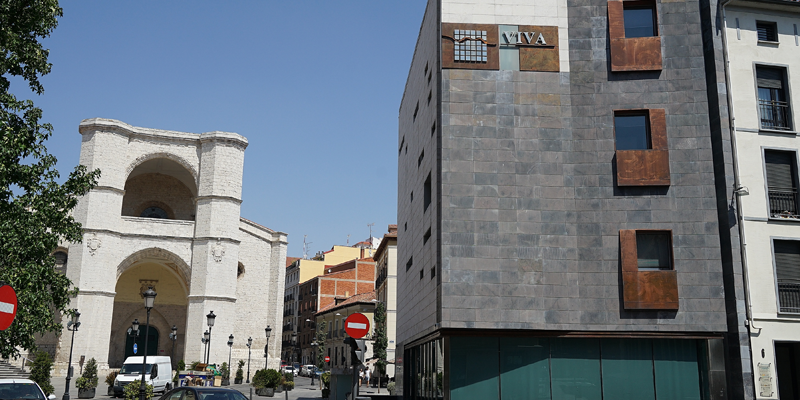 GBCEs's tweet photo. Valladolid quiere lograr el objetivo de la descarbonización del parque edificado. El ayuntamiento convoca nuevas ayudas para la #rehabilitación de los edificios existentes. https://t.co/ULAGCfJlzO
#BuildUpon2 https://t.co/SC4fYKkbWR