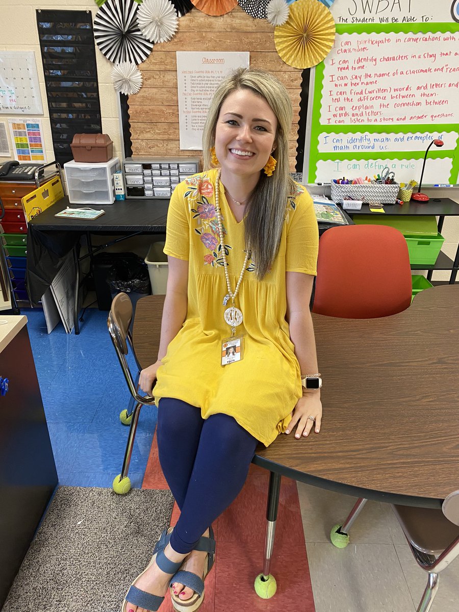 BceKindergarten's tweet photo. Introducing today, Mrs. Kristen Myers!!! This is her third year teaching Kindergarten at Brown’s Chapel Elementary. She loves drinking coffee, shopping at Target, and teaching Kindergarten!!! 💛🧡🤎 @goostreek @ClassMyers https://t.co/HWvDX0EtuO