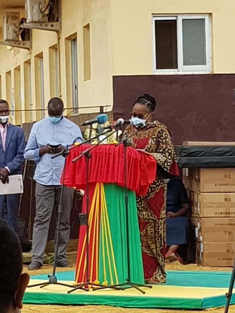 #EBOTELI est certes un projet ambitieux. Mais nous sommes assez armés et déterminés avec les partenaires pour relever le defi de #Zéro_Deces_Maternel_Et_Neonatal au 🇨🇬
#VivreUneExperiencePositiveDeLagrossesse