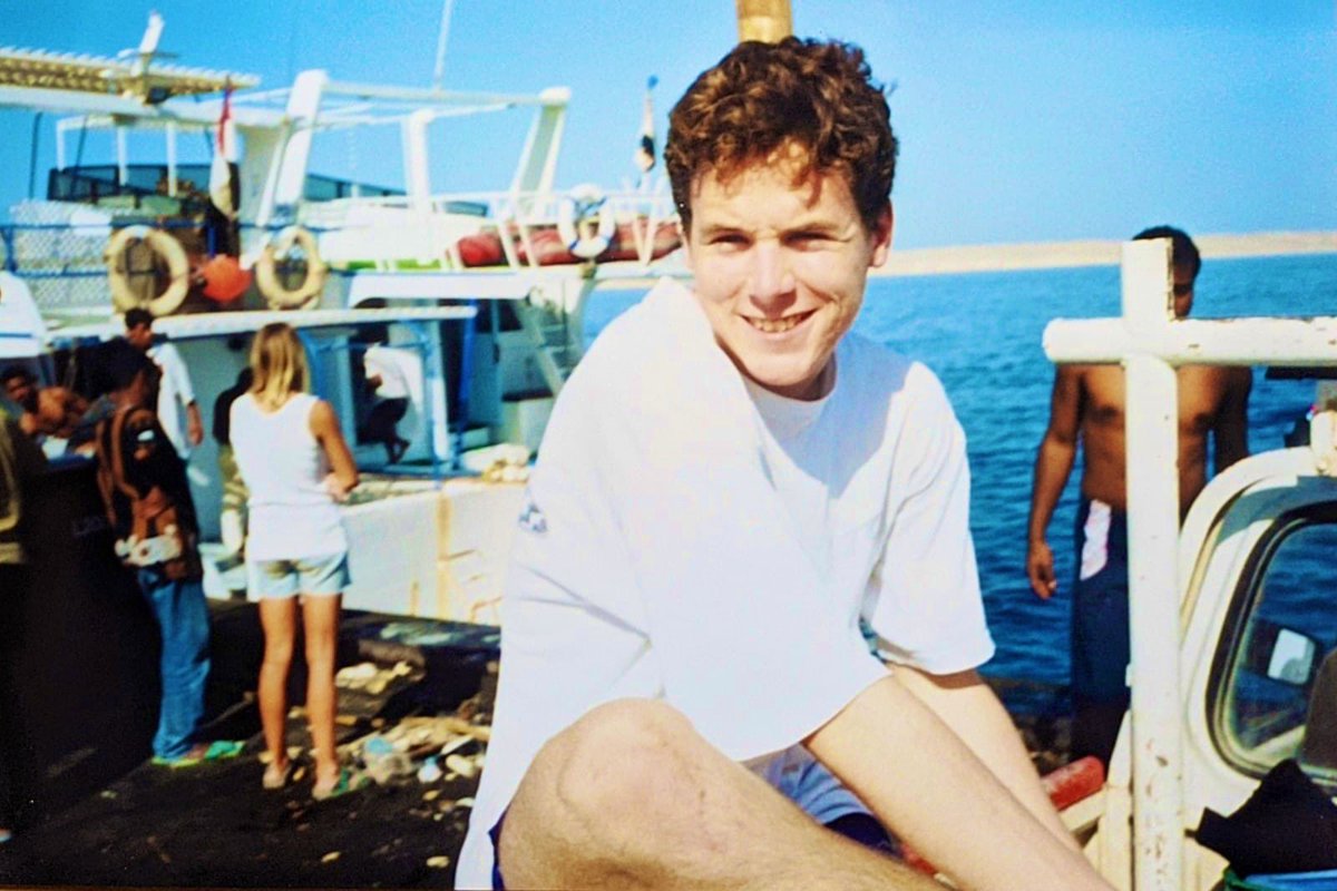 nkwoolley's tweet photo. #ThrowbackThursday

I’m lucky to have voyaged on the Four Great Rivers of Africa:

- #Nile (1997)
- #Niger (2005)
- #Congo (2016)
- #Zambezi (2020)

Which is your favourite &amp; why? (Mine is #Zambezi of course😉 - best 🐘🦁&amp;🌊🛶.)

Bonus point if you can tell which is which below?! https://t.co/HDMJP6HkXr