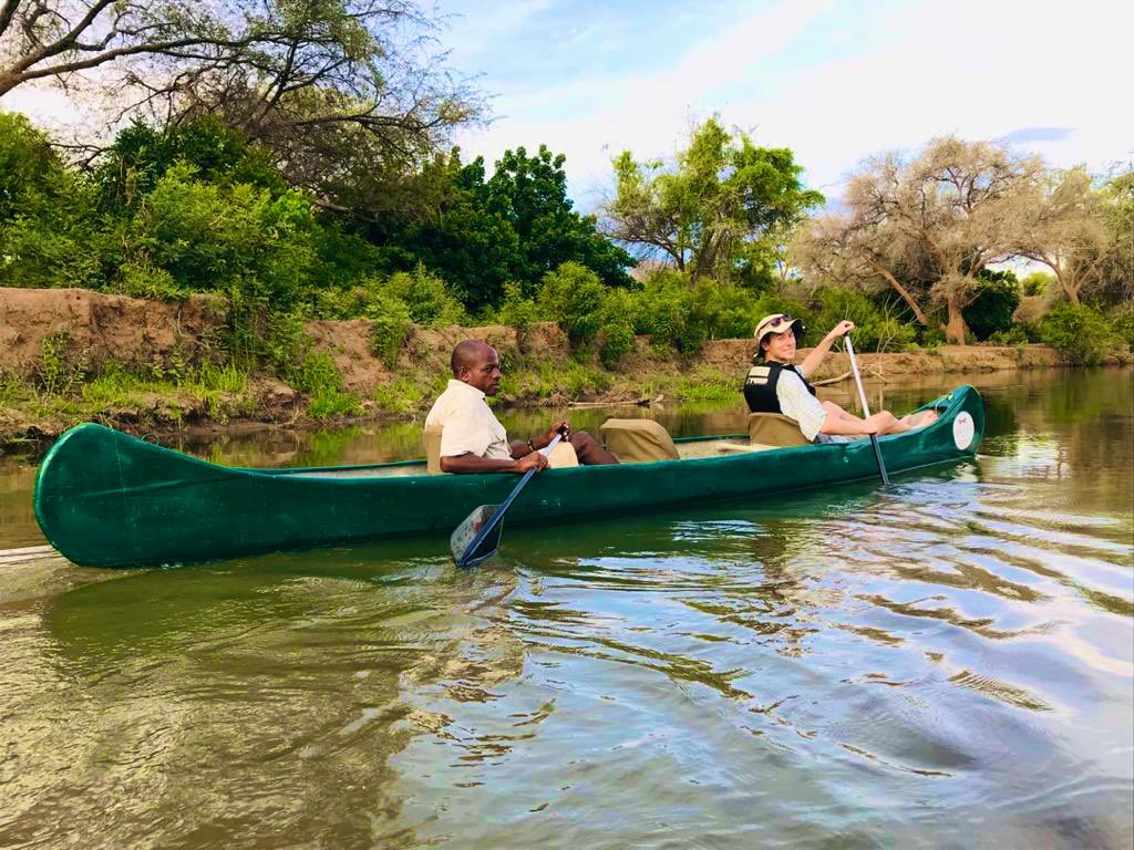 nkwoolley's tweet photo. #ThrowbackThursday

I’m lucky to have voyaged on the Four Great Rivers of Africa:

- #Nile (1997)
- #Niger (2005)
- #Congo (2016)
- #Zambezi (2020)

Which is your favourite &amp; why? (Mine is #Zambezi of course😉 - best 🐘🦁&amp;🌊🛶.)

Bonus point if you can tell which is which below?! https://t.co/HDMJP6HkXr