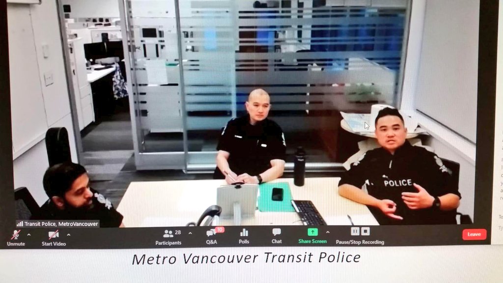 MVTP_CplHanif's tweet photo. Thank you @OptionsBC for hosting & giving us the opportunity to speak with future applicants, that utilize your important services. Great questions asked that Cst. Wong & @CstDChua enjoyed answering. Good luck to future applicants👍👍 #policejobs #makeadifference #careernotajob https://t.co/AGeUCgxpi1