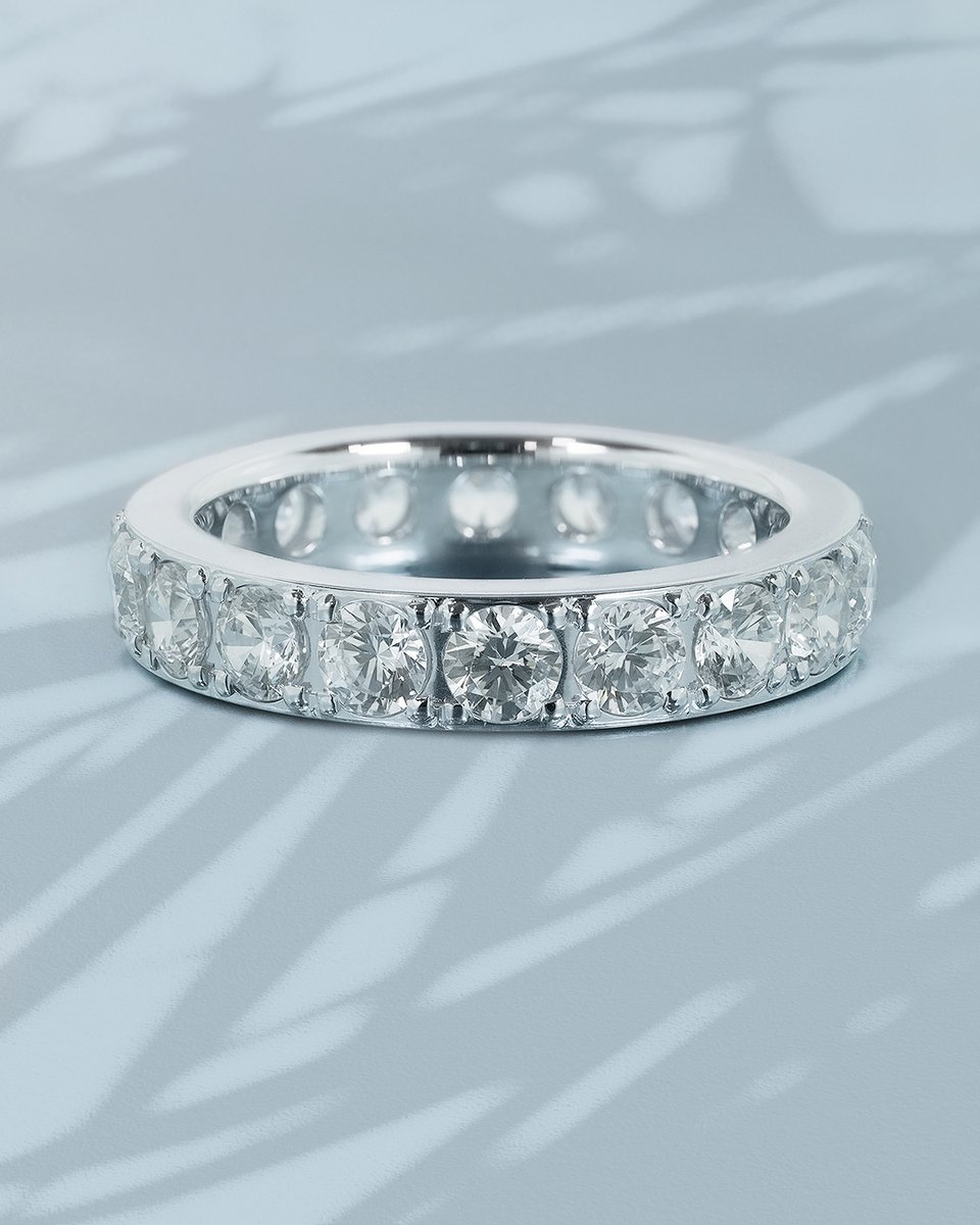 diamond_heaven's tweet photo. Introducing our new favourite eternity ring #eternity #diamondeternity #eternityring #diamondjewellery
#engagementring #diamondjewellery #diamondrings #diamondheaven #mydiamondheaven #proposal #luxuryjewellery #engagementrings #diamonds #roundbrilliantcut #jewelleryquarter https://t.co/bHGqXrpRCn