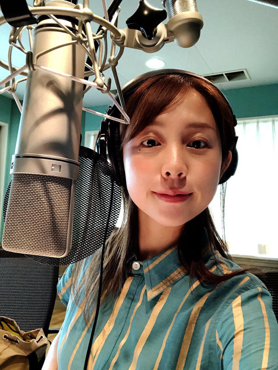 鈴木あきえ やっほーぅ Bayfm Bayline 木曜日 今週も元気にスタートしました プール上がりの亮さんと 今週も自宅プールで足だけぱちゃぱちゃしておりました私 みなさんは どんな木曜日 お時間合うお方 一緒に過ごしましょー