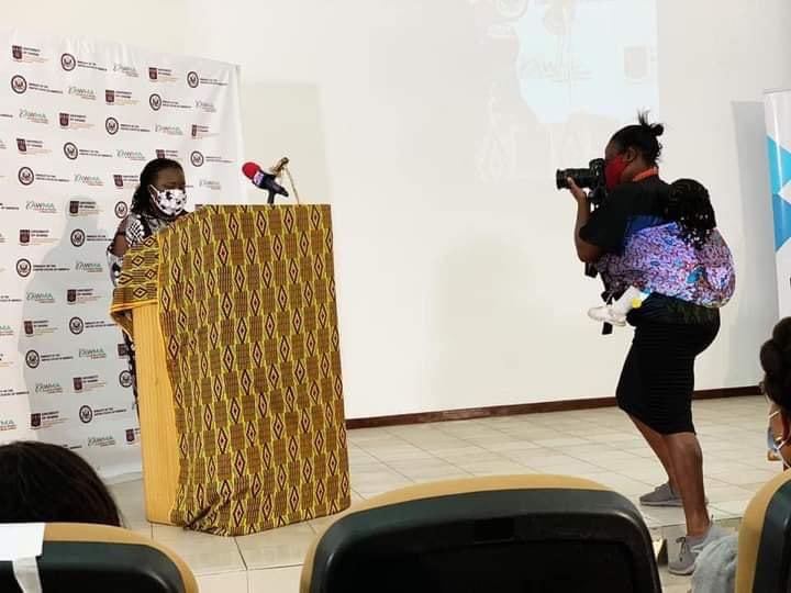 MacJordaN's tweet image. We will celebrate stupidity but not this kind of images. This is the kind of role models young girls need but they will never get to hear about them. 

My cousin, Senyuiedzorm Awusi Adadevoh of #imagesimage, I celebrate you today. Keep inspiring this generation with your ideas.