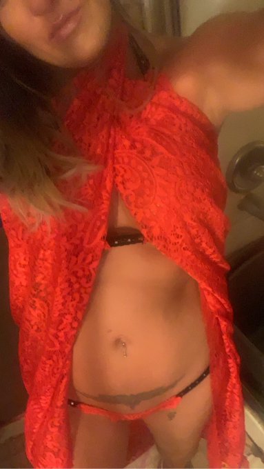 I never thought I&rsquo;d be able to pull off red!!!! 😁😁😁 #lingerie #sellingnudes #hot #girlswithtattoos #nsfw<a href="/tag/lingerie"class="tags"><span>#lingerie</span></a><a href="/tag/hot"class="tags"><span>#hot</span></a><a href="/tag/girlswithtattoos"class="tags"><span>#girlswithtattoos</span></a><a href="/tag/nsfw"class="tags"><span>#nsfw</span></a><a href="/tag/selli"class="tags"><span>#selli</span></a>