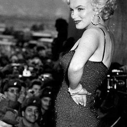 Clubpassionmar2's tweet photo. Bonne journée de jeudi
Have a great Thursday
#marilynmonroe #clubpassionmarilyn #1954 #korea #koreantour https://t.co/fIVLUrEDqK
