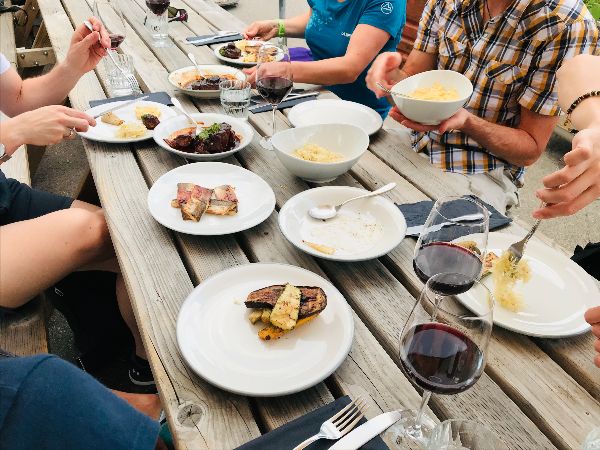 Tischete · Dein Anlass · Kulinata - mailchi.mp/freibank.ch/ti…

Die spätsommerliche Sonne lädt ein zum Verweilen und geniessen. Die Freibank bietet dir dazu die passende Möglichkeit.

<a href="/kulinata/">Kulinata Yemek Evi</a>.bern <a href="/bernswitzerland/">oki</a> @GastroBern