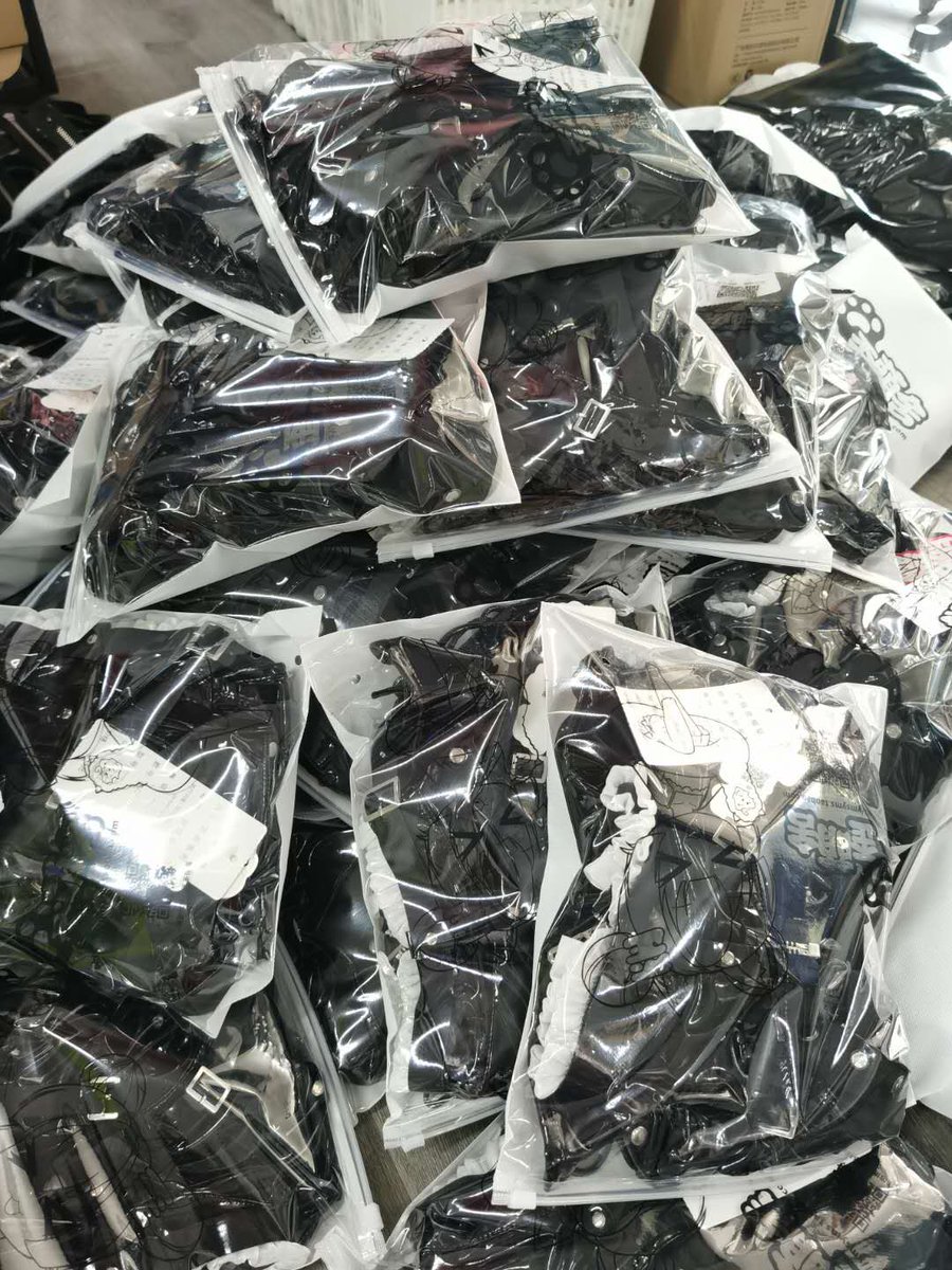 The dark rabbit maid suit is about to be shipped!Due to various reasons before the delay of a few days, today will officially shipped!
黒ウサギのメイドスーツがもうすぐ出荷されます!これまで諸般の事情により数日遅れていましたが、本日正式に出荷いたします!😆 https://t.co/gCElWuLf9S