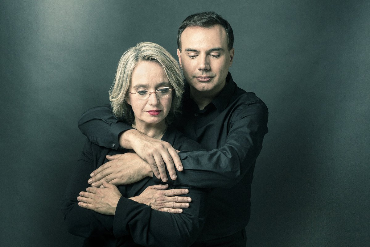 MÚSICA | 🎼 Carles Lama: «La música és el metge de l'ànima»

📌 Carles &amp; Sofia clouen el <a href="/FestivalStPere/">Festival St Pere</a> amb el concert «Divina Opera» aquest dissabte a la nit
bit.ly/34xEr2O