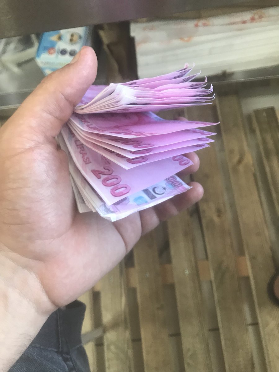 Kim yaşattı lan bana bu  üç saniyelik sevinci kdjsksjskajaak