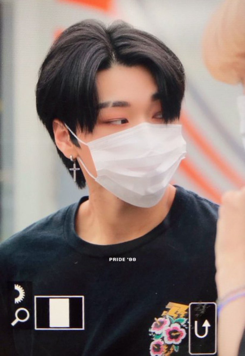 San when wearing a mask cannot hide your beauty!!  @ATEEZofficial