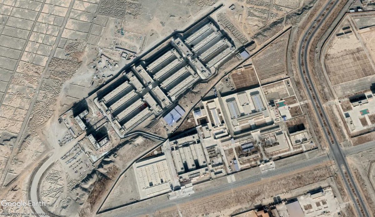 268 compounds have been built or significantly expanded since 2016-17, when the latest campaign against Turkic Muslims began. Since spring 2018, the camps and prisons being built have become MUCH larger, more permanent and appear heavily fortified, like this one at Kuqa.