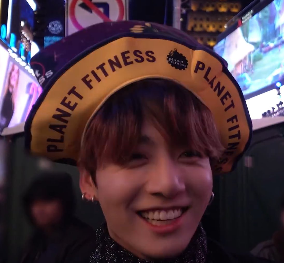 do not open this thread if you miss jungkook, you’ve been warned —