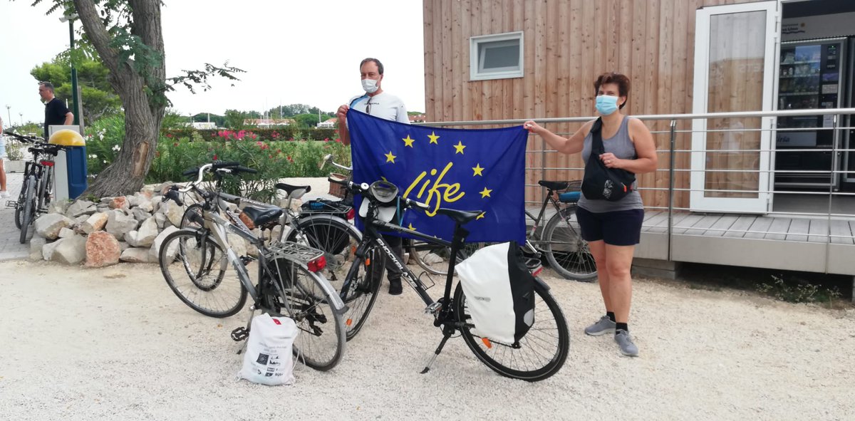 LIFE_REDUNE's tweet photo. Oggi abbiamo fatto una bella pedalata #naturalistica alla scoperta del fiume #Tagliamento e delle #dune litoranee con l’ @CaFoscari e il Comitato #FocedelTagliamento.
Grazie a tutti i #partecipanti 😁
@Comune_SMT @BibioneVacanze https://t.co/yFo1FnGMzM https://t.co/Y9dU0JNsNK
