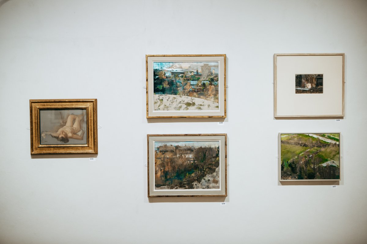 ParkerHarrisCo's tweet photo. According to Discerning Eye Chair Sarah Hall, "Rather than schedule a physical exhibition that we may have had to cancel – due to the uncertainty around Coronavirus - for the first time, we decided to hold a wholly online exhibition for 2020."

➡️ https://t.co/gfFoG6xthh ⬅️ https://t.co/syQZVgzRRH