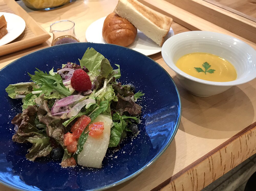 eohikari_ch's tweet image. お米+麹+ラプレ乳酸菌で発酵させた「AMACO」を使った極上の食パン・スイーツ・ドリンク・ランチが味わえる『発酵カフェ&amp;amp;バーAMACOカフェ』をご紹介！#amaco #立誠ガーデンヒューリック京都 #西利 #ラブレ乳酸菌 #清水綾音 #ゲツキン木曜日