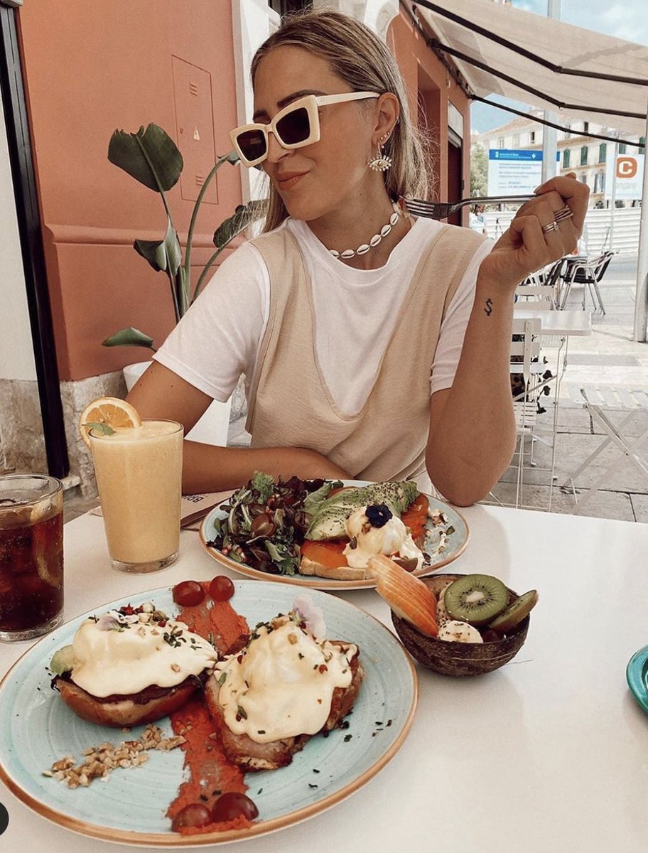 Gracias <a href="/dollactitud/">Doll Actitud</a> 😘😘 No hay brunch como los de @brunchit_espana 🤤👏🏻 Tenéis que probarlo! 
.
.
{nuevo Brunch It en C/Alcazabilla,15} 👌🏻

.
#dollactitud #brunch #brunchtime #brunchmalaga #food #foodporn #pornfood #healthyfood #realfood #fruits #verano #brunchgoals