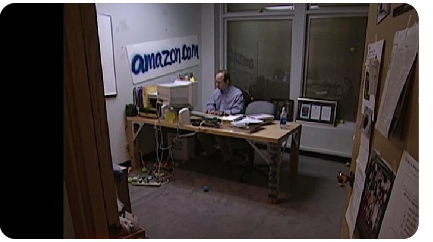subudhi_sriya's tweet photo. This is a picture of Jeff Bezos when started Amazon.
He just became the first person with a net worth of $200 billion.

It doesn’t matter where you start. 

You can accomplish anything.
#Amazon  #JeffBezos https://t.co/SZZmXIxTXu