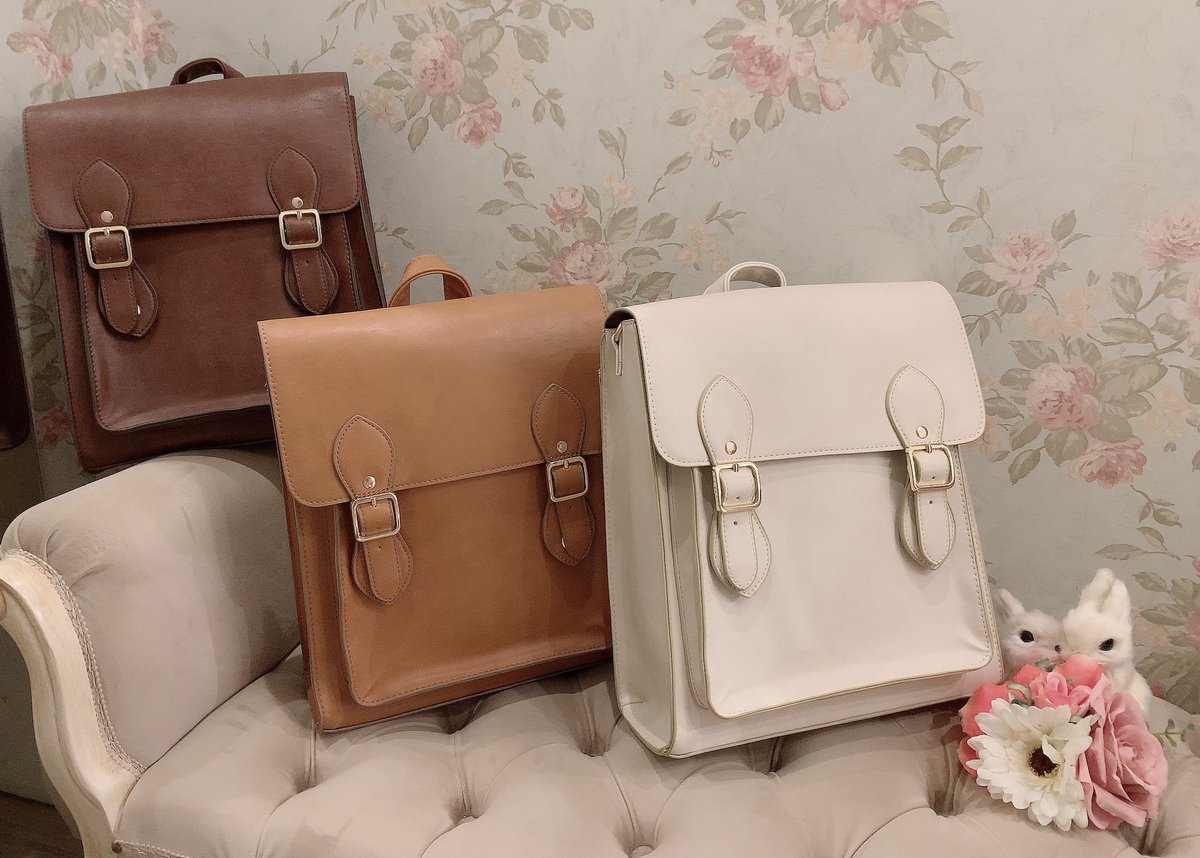 Amavel 池袋店 No Twitter New 縦型サッチェル Color ブラウン キャメル アイボリー Price 4 290 ランドセル風の縦型サッチェル シンプルなデザインの分 色々なコーデに合わせやすいですよ 長ザイフもスッポリ入るサイズ感です Amavel アマベル Amavel 池袋店 No Twitter New 縦型サッチェル Color ブラウン キャメル アイボリー Price 4 290 ランドセル風の縦型サッチェル シンプルなデザインの分 色々なコーデに合わせやすいですよ 長ザイフもスッポリ入るサイズ感です Amavel アマベル