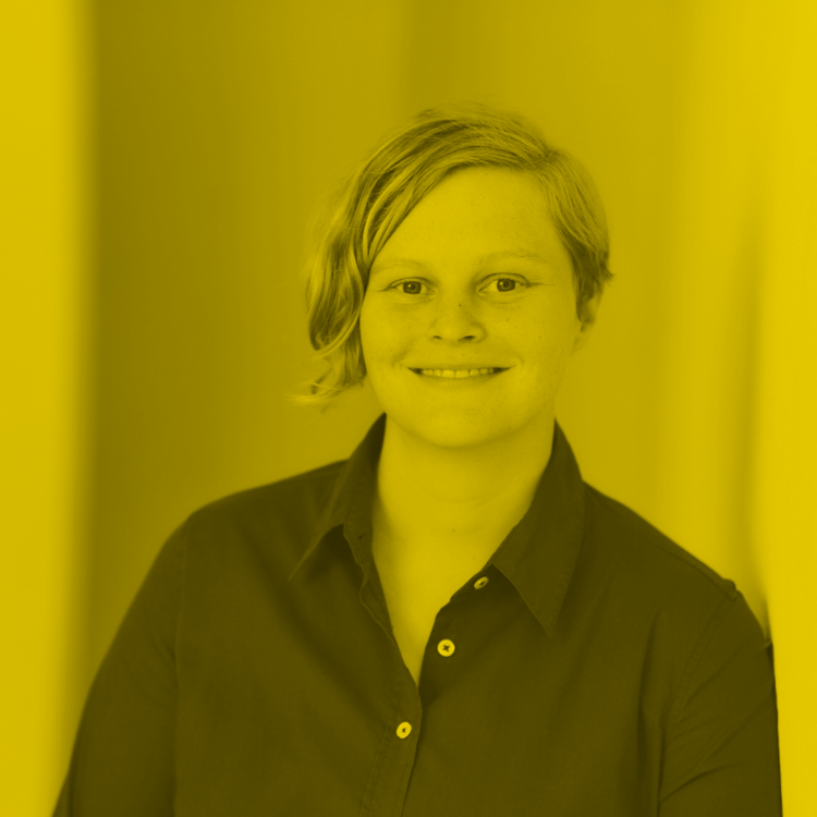 SFTdigital's tweet photo. Guerilla Usability Testing with Caro &amp; Jo
#Testing is important – How can it be done in an efficient, quick &amp; dirty way? 
Learn how to obtain #qualitativedata that can help make better decisions in the #productdevelopment process. 
Training in EN &amp; GER.
https://t.co/64crOKtK53 https://t.co/W7JCtYYfuy