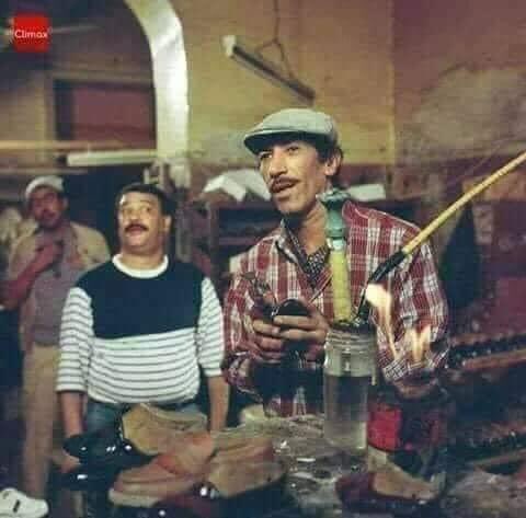 cai_mockingbird's tweet photo. ⁃إنت بتشرب قهوة كتير ليه يا مشمش؟
 إنت عارف جدي عاش ٨٠ سنه ليه؟
⁃عشان كان بيشرب قهوه؟
 لا عشان كان بيخليه في حاله!

⁃من فيلم ١٣١ أشغال https://t.co/myDZOh4hnE