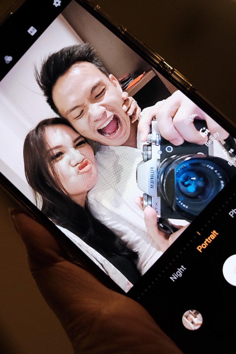 Definisi jodoh ga kemana. Paling ke temen. Ya begini. Bikin thread jangan? 🤪🤪🤪🤪🤪