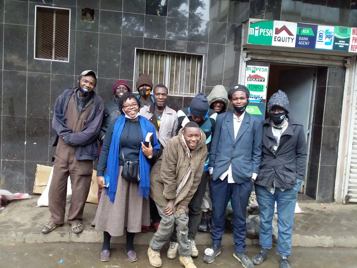 OutOfTheStreets's tweet photo. Not only do we share with them physical food, but also spiritual "food". Every Monday, Wednesday &amp; Friday, our dedicated volunteers spare some of their time to spread love to the street families.
#KutoaMtotoKwenyeStreet is our motto.
#StreetMinistry
@ochiamos @VineyGisore https://t.co/CU3TaDG6ov