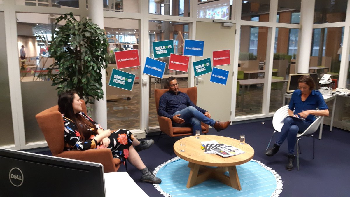 IJanssenReinen's tweet photo. Via live stream opening van het nieuwe studiejaar, bijzonder! #rocteraa https://t.co/xGoEjmr5Ha
