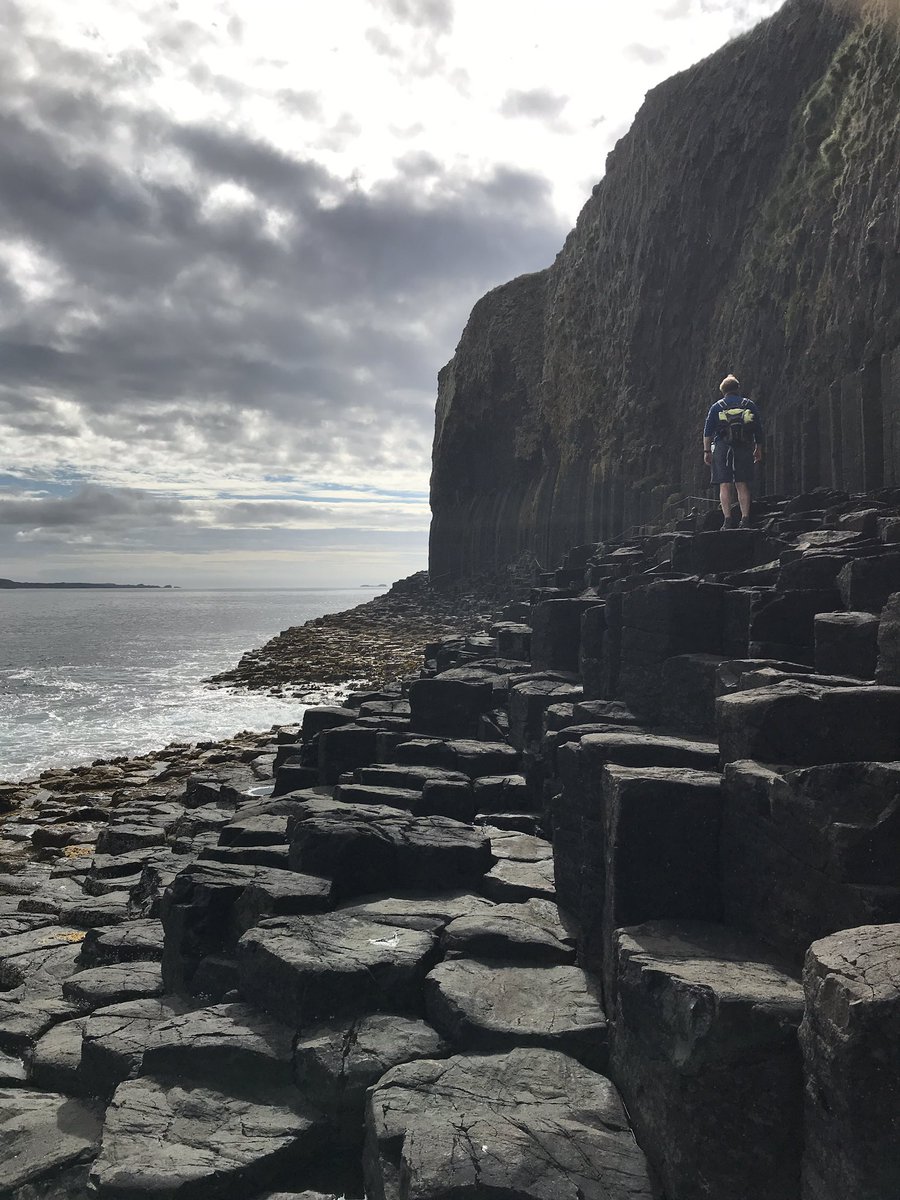 pennygatemull's tweet photo. Wonderful day out @StaffaTrips #islandhopping #geologylesson https://t.co/Ve8NIsAzpV