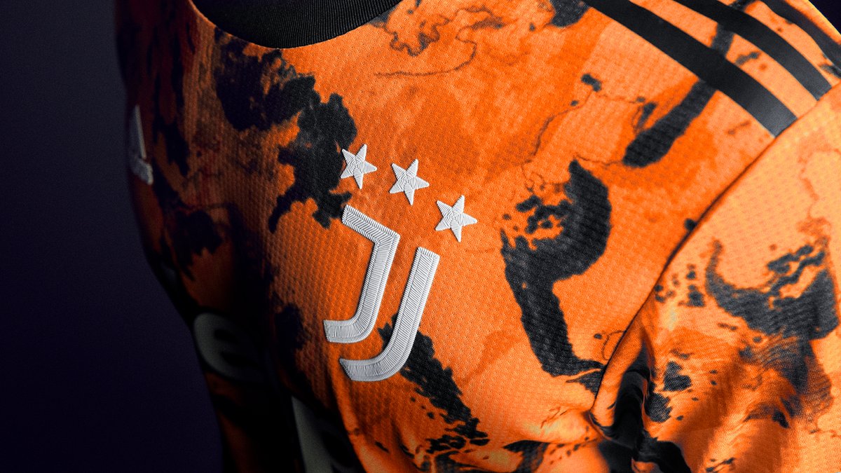 JuventusFC tweet media