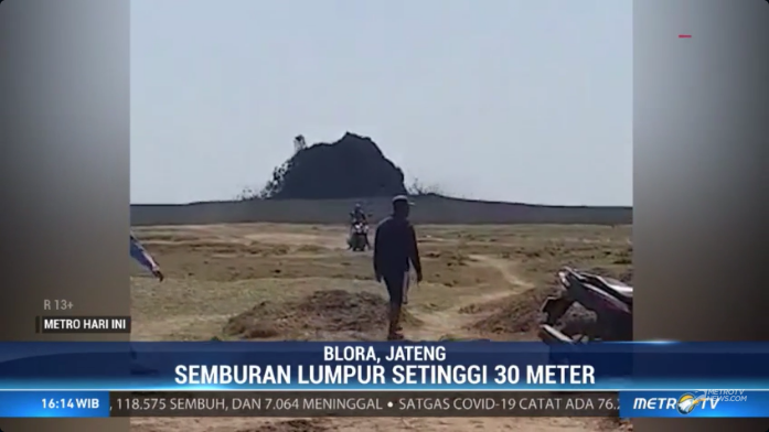 Metro_TV's tweet photo. #MetroHariIni
Semburan lumpur bercampur gas terjadi di Desa Gabusan, Blora, Jawa Tengah. Tinggi semburan mencapai 30 meter.
https://t.co/SOzNo2G83M https://t.co/zl1NJjtQlM