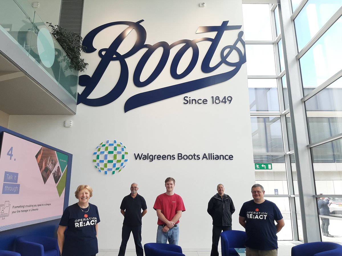 Our first Tech Donation Point has launched at our #Nottingham Support Office🙌

Volunteers from <a href="/React_Response/">RE:ACT Disaster Response</a> were on hand to help collect unused tech donations from our colleagues, which will be repurposed to those adversely affected by #COVID19.

👉ow.ly/Nxla50B9ECM