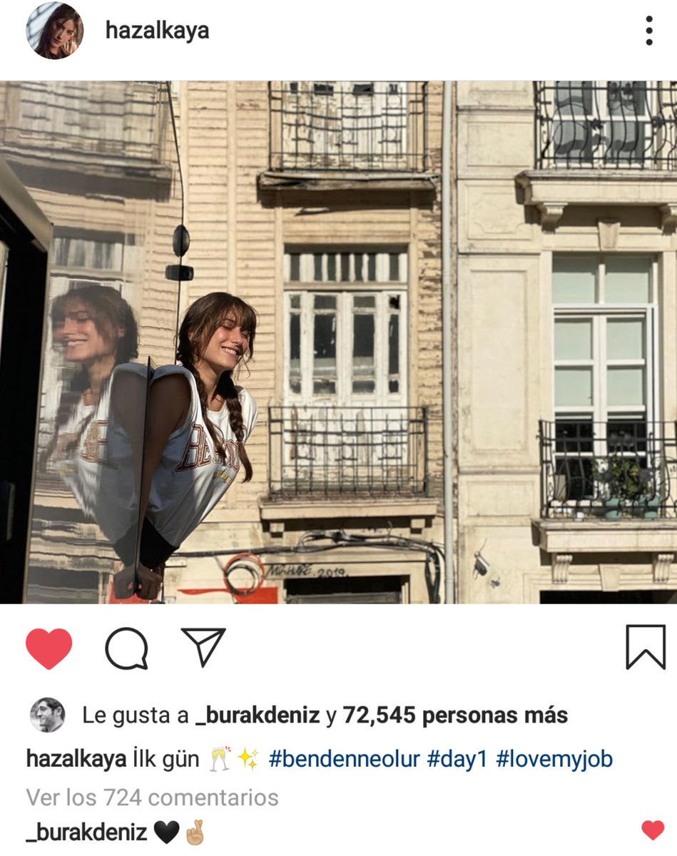 Hazal Kaya Fans tweet media