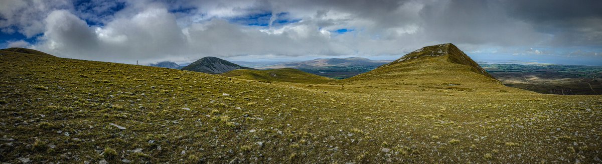 4/7: The descent from Crocknalaragagh offers some nice views before you attempt peaks three, four, and five: Eachla Beag (564m), Eachla Mór (584m), and Ardloughnabrackbaddy (603m). The initial climb is tough but once you reach the plateau it's not so bad.