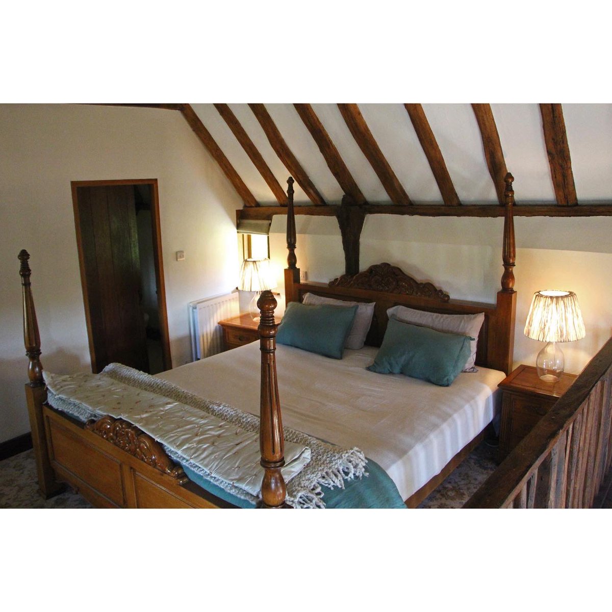 CoesFarm's tweet photo. Coes Granary cottage now taking bookings via Airbnb https://t.co/lONv7unYKs #eastsussexholidaycottage #coesfarm #holidaycottage #eastsussex https://t.co/3NxaH1EG4N