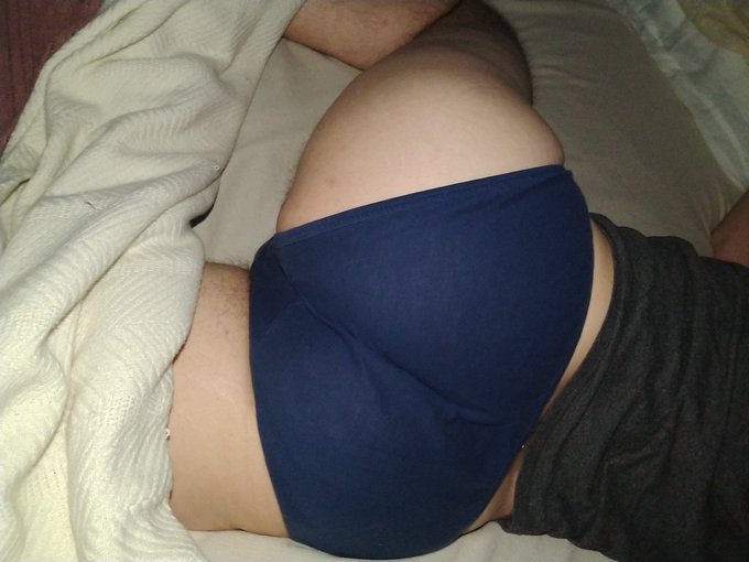 #booty #underwear #needcuddles https://t.co/Ks5vU9vRti<a href="/tag/booty"class="tags">#booty</a><a href="/tag/underwear"class="tags">#underwear</a><a href="/tag/needcuddles"class="tags">#needcuddles</a>