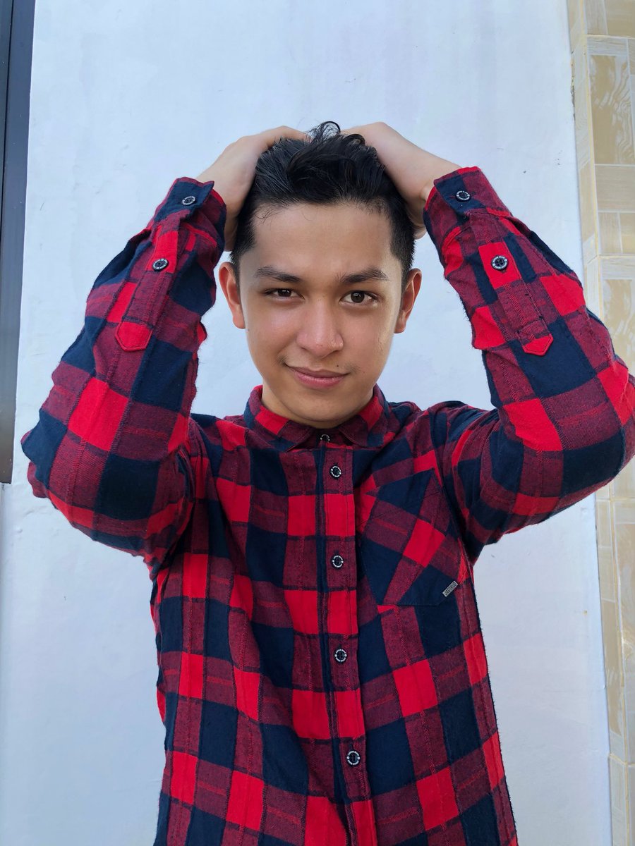 AljonMendoza_'s tweet photo. Happy 800k friends on ig ♥️ abangan ang first episode ng The Four Bad Boys And Me ngayong 7:30 PM 😉 #TFBBAMChapter1 https://t.co/N3C6R7VU0m