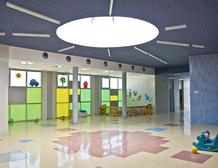 AytoMarchamalo's tweet photo. 🔊LA ESCUELA INFANTIL ABRIRÁ EL 7 DE SEPTIEMBRE, CON NUEVOS PROTOCOLOS ANTI COVID-19

Se adapta al calendario general de inicio del curso escolar. El personal será sometido a pruebas PCR, siendo obligatorio el uso de la mascarilla en todo momento

+INFO:
➡️https://t.co/B4c2Rf73Em https://t.co/BVkSNjQAOa