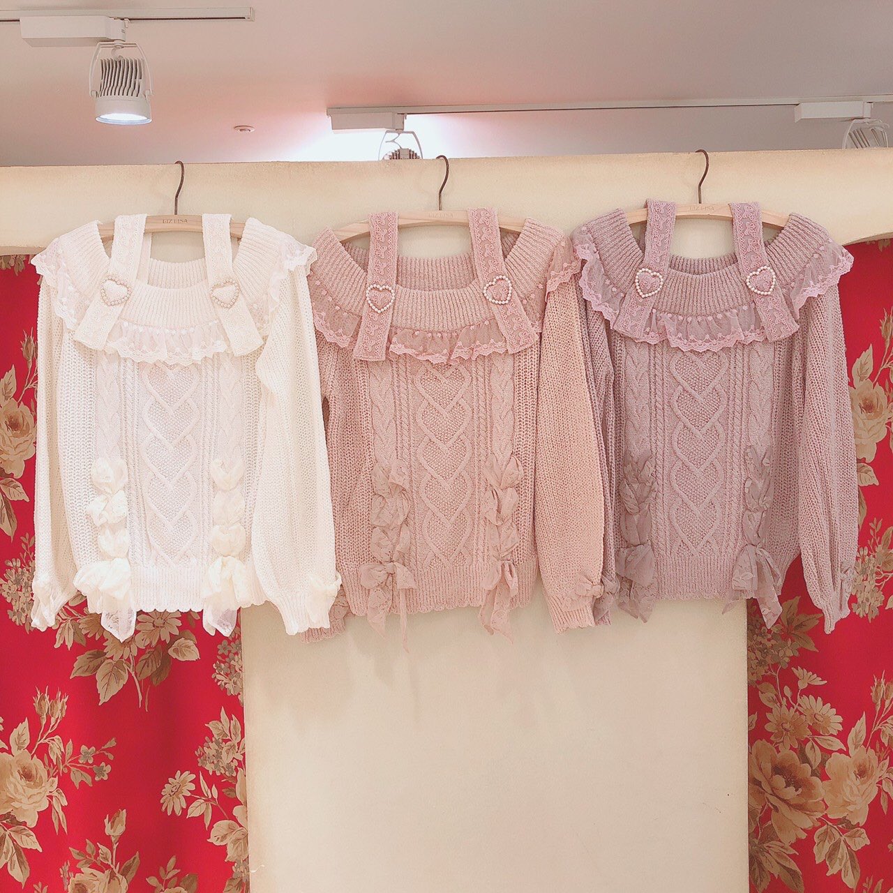 LIZ LISA в X: „近鉄パッセ店🎀 #ハートバックルオフショル LIZ LISA в X: „近鉄パッセ店🎀 #ハートバックルオフショル