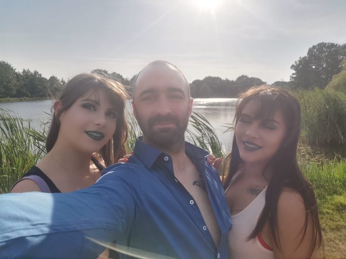 Bonne journ&eacute;e &agrave; tous ,n&rsquo;oubliez pas de venir vous  abonnez sur mon onlyfans ( lien dans ma bio ) pour<a href="/tag/mlrgirls"class="tags"><span>#mlrgirls</span></a>