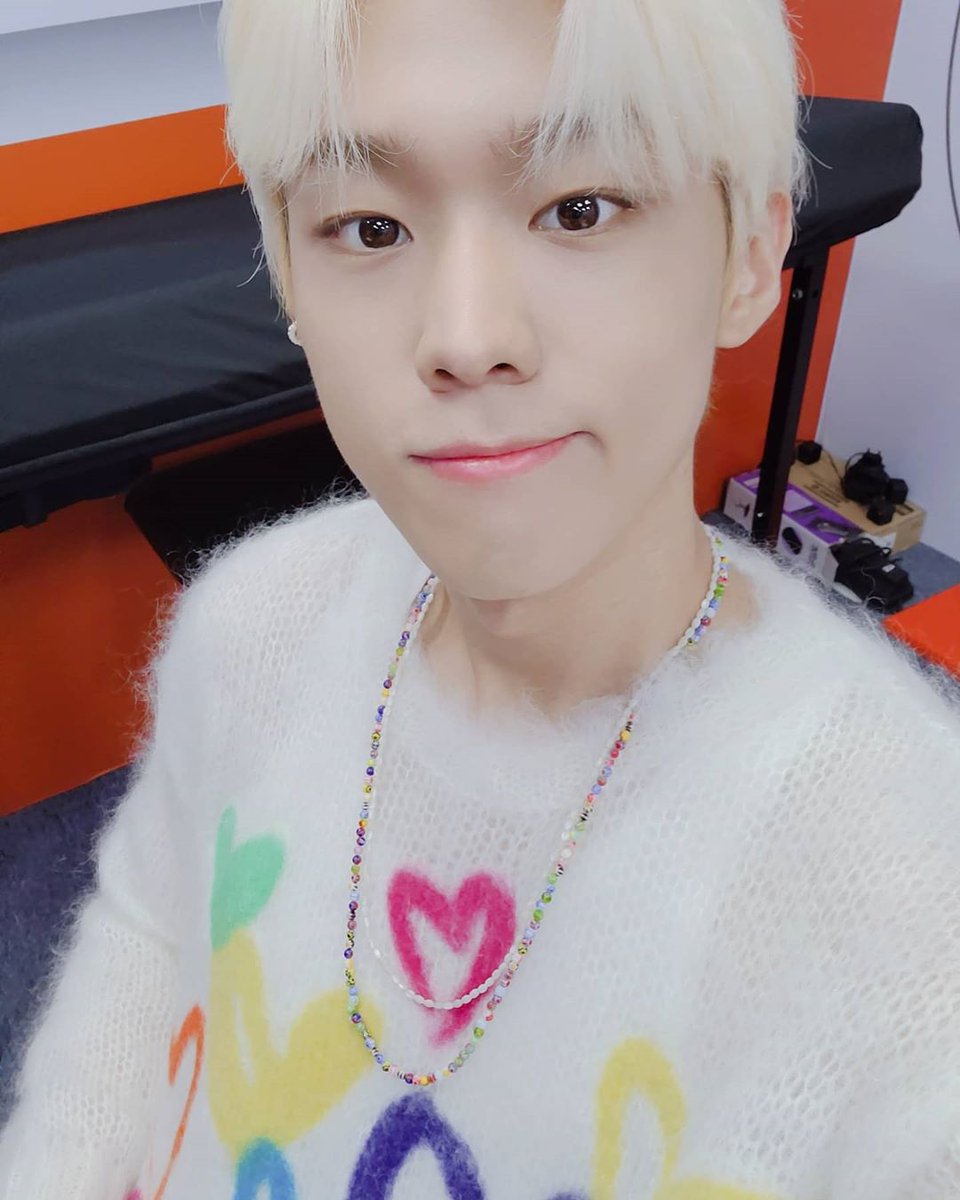 LifeDemian's tweet image. [Ig @.mussicaccess_arirang update] 👑 27.08.2020

#Musicaccess #VIP_ACCESS com #DEMIAN 

~DEMIAN falou sobre ter lançado  uma música nova &amp;lt;YES &amp;gt;

~No post também tem as plataformas onde é possível ouvir/ver a rádio.