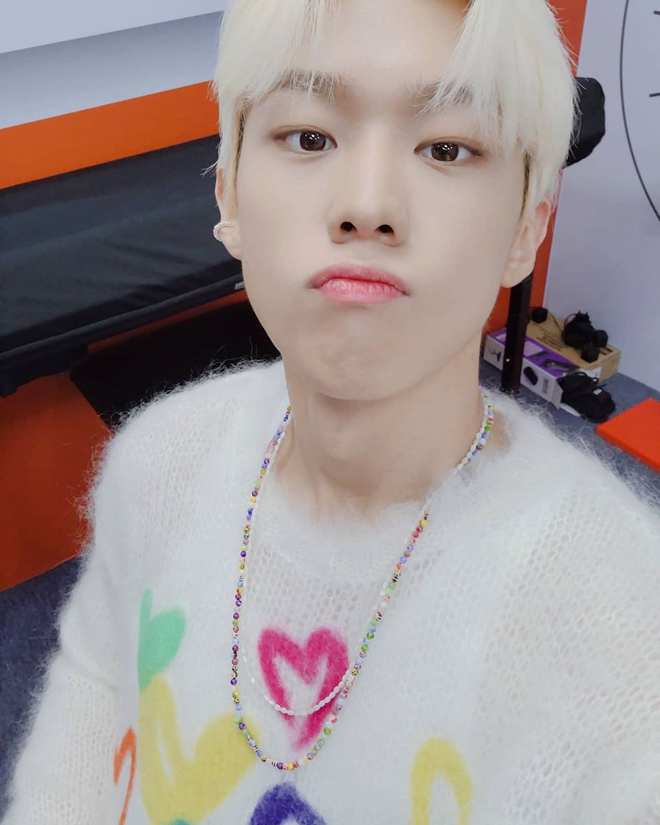 LifeDemian's tweet image. [Ig @.mussicaccess_arirang update] 👑 27.08.2020

#Musicaccess #VIP_ACCESS com #DEMIAN 

~DEMIAN falou sobre ter lançado  uma música nova &amp;lt;YES &amp;gt;

~No post também tem as plataformas onde é possível ouvir/ver a rádio.